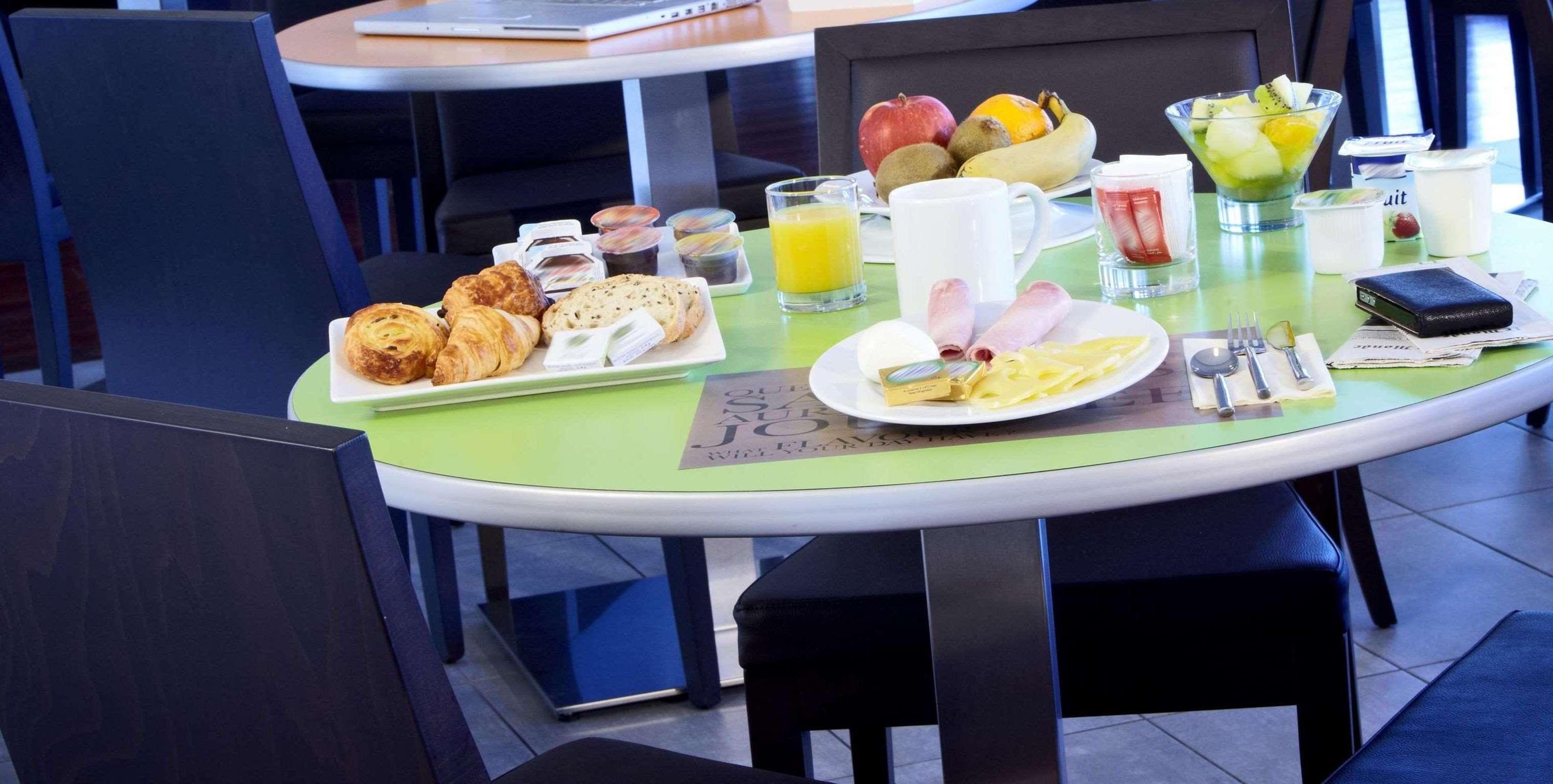 Holiday Inn Express - Marseille Airport, An Ihg Hotel Vitrolles  Eksteriør bilde